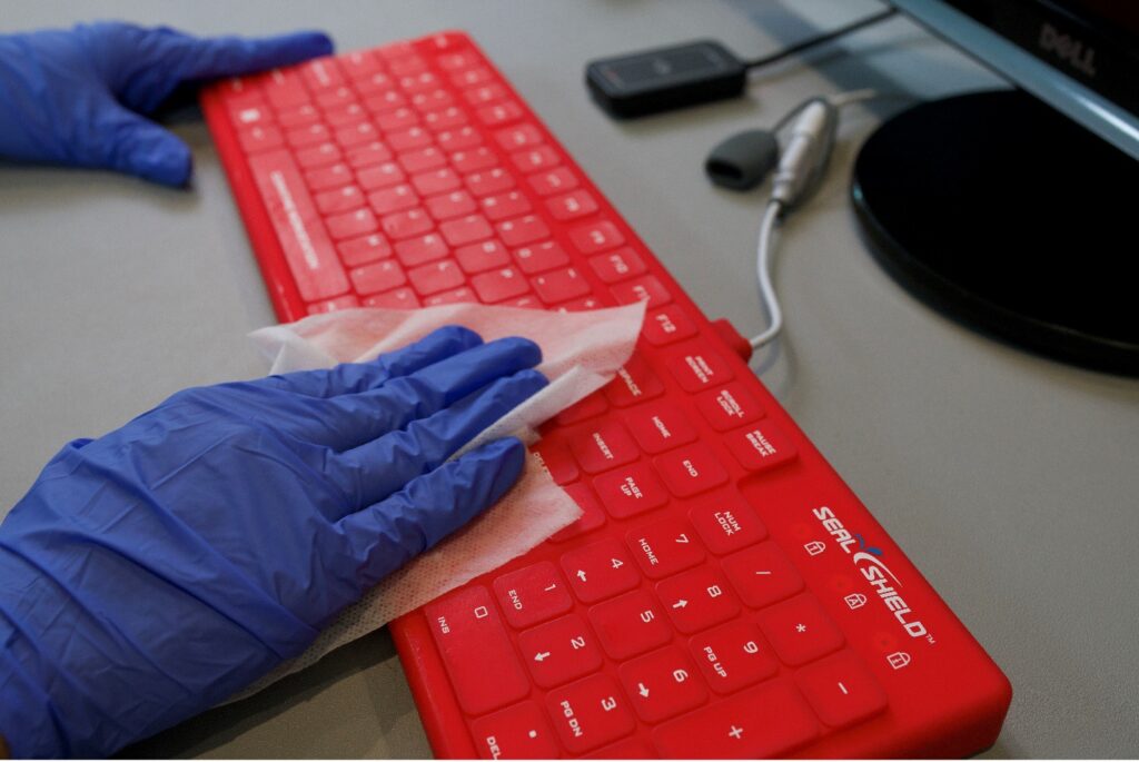 Red Seal Silk Pro mechanical keyboard for downtime workstations